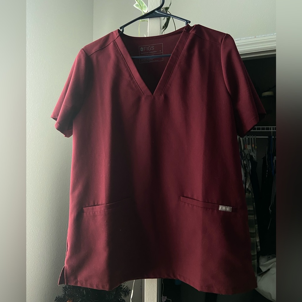 Figs Burgundy Casma set medium